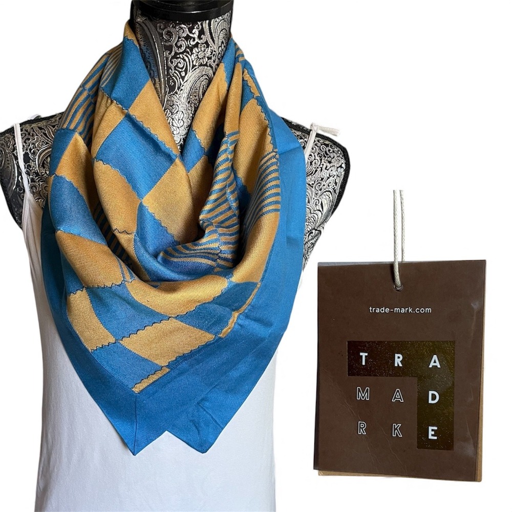 TRADE MARK 100% Silk‎ square Scarf Blue Gold Geometric Made in India Large NWT